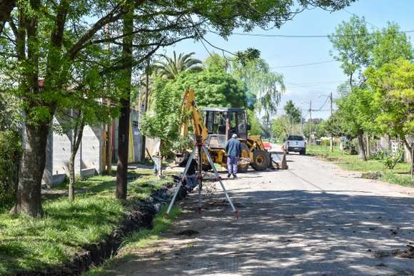 Comenzaron los trabajos para la repavimentación de la calle Mansilla en el barrio El Porteño