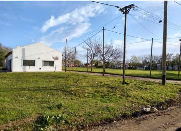 Gastón firmó convenio para la construcción de un Centro de Desarrollo Infantil en el barrio San Luis