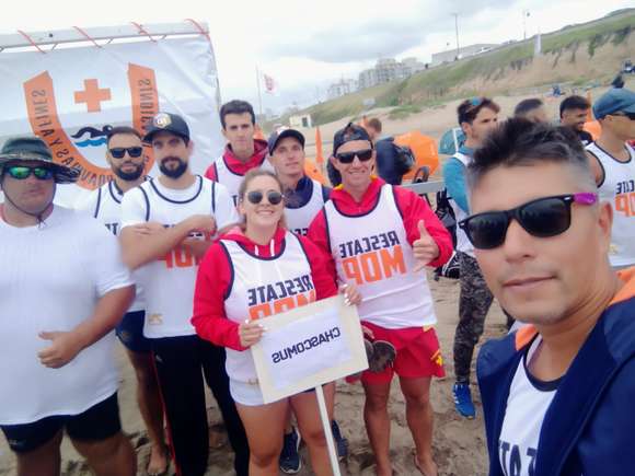Medalla de bronce para el equipo de guardavidas local en el 39° torneo provincial de rescate
