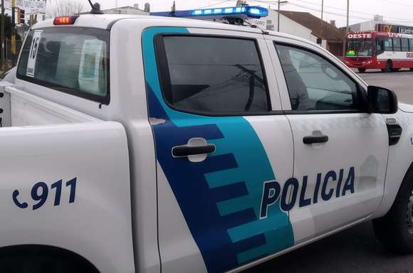 Un menor de edad intentó ingresar por una ventana al conservatorio de música y fue aprehendido a las pocas cuadras