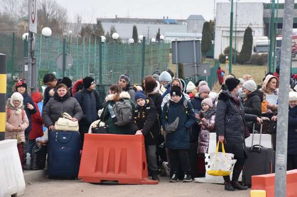 A un mes del inicio de la invasión rusa, 127 argentinos ya escaparon de Ucrania