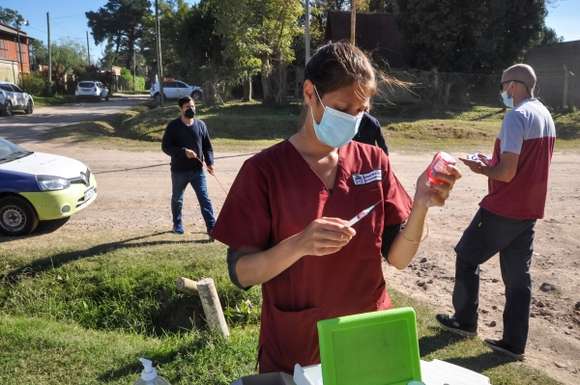 Julia Francese: “la vacuna antirrábica es la primera línea de protección”