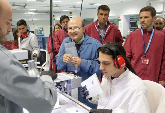 El ministro de Producción visitó la planta de Unitec Blue en Chascomús
