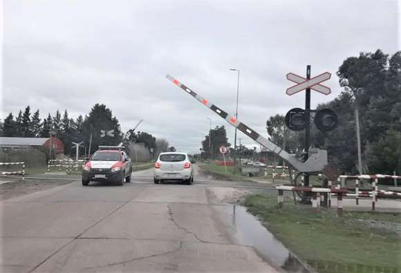 Controles en accesos: incorporan lector de patentes vehiculares en Juan Manuel de Rosas y vías del ferrocarril