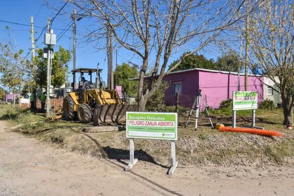 Esta semana dio inicio la obra de ampliación de red cloacal para 16 manzanas del Gallo Blanco