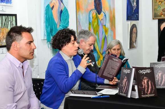 Presentación del libro “Palabras Mayores” en el centro cultural Vieja Estación