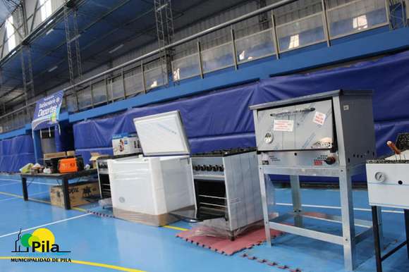 Entregaron más de 3 millones de pesos en herramientas para pymes y comercios de Pila