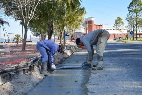 Aseguran que la remodelación integral en la costanera contempla el edificio del Turista