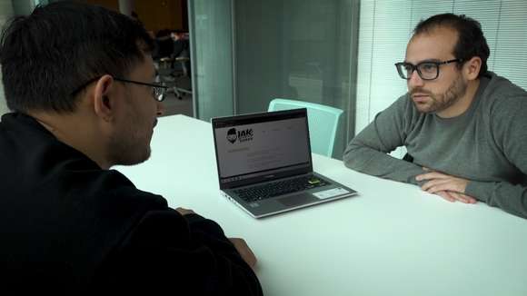 El bonaerense que formó una micro empresa de videojuegos y hoy buscan sus productos desde China