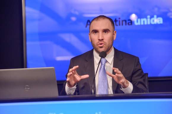 Martín Guzmán negó cualquier posibilidad de un default de la deuda en pesos