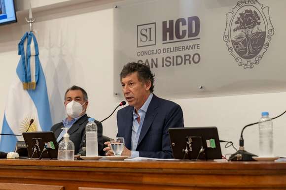 Legisladores que responden a Posse presentaron un proyecto de autonomía municipal