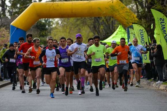 Más de 150 atletas participaron de la Carrera de Calle con una nueva distancia de 15K
