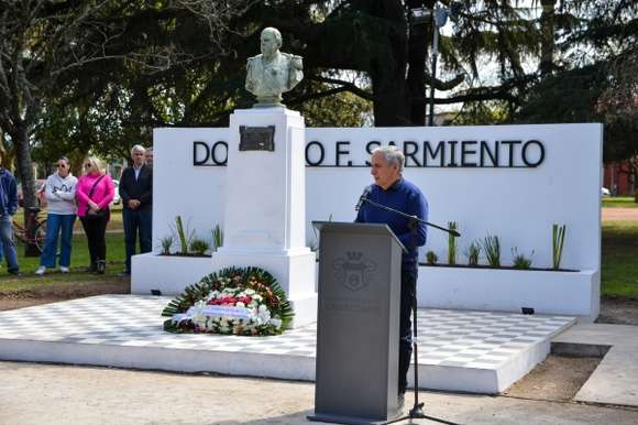 Gastón: “estoy muy feliz de poder confirmar que, después de 113 años, Chascomús va a tener una nueva escuela primaria pública”