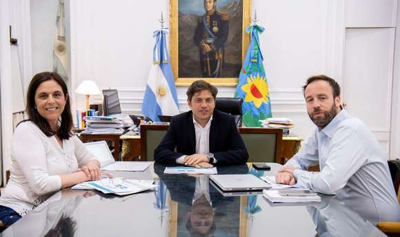 Kicillof oficializó el aumento del 42,45% para jubilaciones y pensiones del IPS￼￼