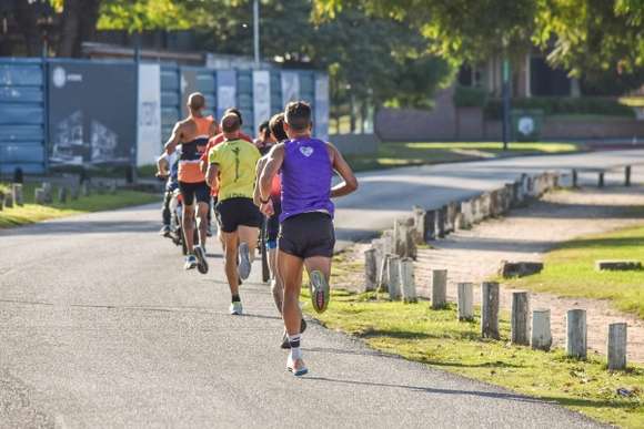 Este domingo: el Parque del V Centenario será el epicentro de la media maratón de 21k Chascomús