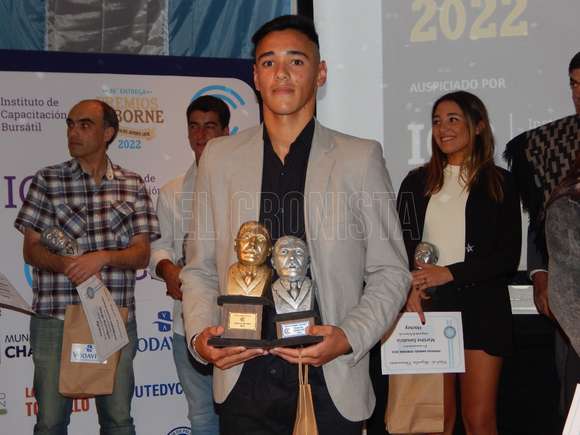 COBERTURA ESPECIAL: El joven nadador, Bautista Figueroa, se consagró Osborne de Oro en la 36º edición de la Fiesta del Deporte Local