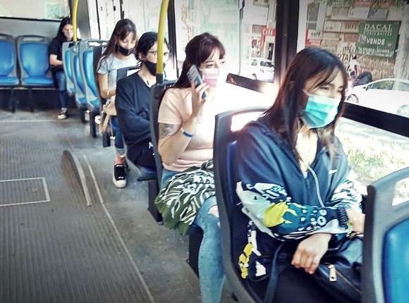 Covid-19: otra vez recomiendan usar barbijos en espacios cerrados y transporte por suba de casos