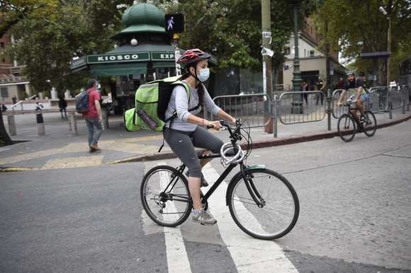 Fuerte suba de los contagios de Covid: 130% en la última semana￼￼