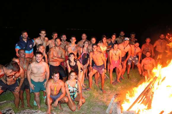 El cuerpo de guardavidas festejó su día con la tradicional antorchada