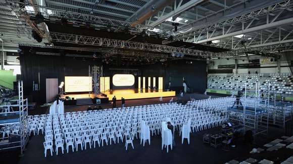 Javier Gastón y Ricardo Alfonsín en Galicia: El parque de Chascomús de Lalín tendrá una escultura dedicada a Raúl Alfonsín