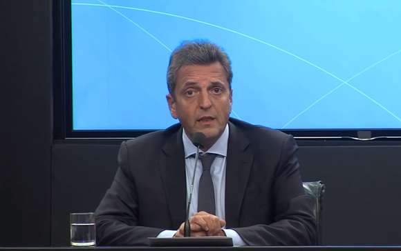 Los bonos argentinos caen otra vez pero Massa ratifica que no devalúa