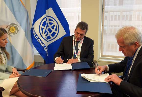 Sergio Massa negoció préstamos por casi 2.500 millones de dólares