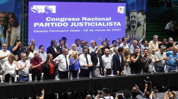 En medio de una fuerte puja, el PJ reúne su Congreso para debatir una estrategia electoral