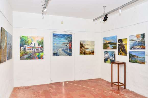Exposición de pinturas del concurso “Pintando Chascomús”  en el Museo Pampeano