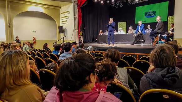 Javier Gastón: “cada incendio en el basural ponemos en peligro la vida de familias que viven cerca, la de los trabajadores y de los bomberos voluntarios”