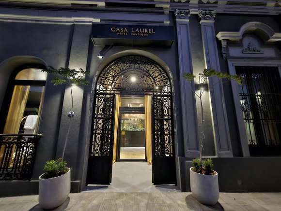 Chascomús: la casa del ex presidente Raúl Alfonsín se transformó en un original hotel boutique
