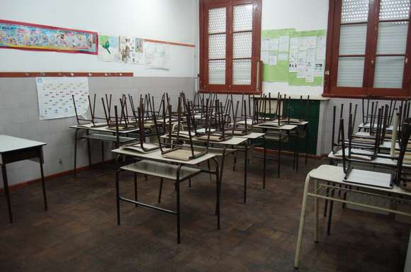 Los gremios docentes de la CGT anunciaron un paro nacional si el Gobierno no convoca la paritaria