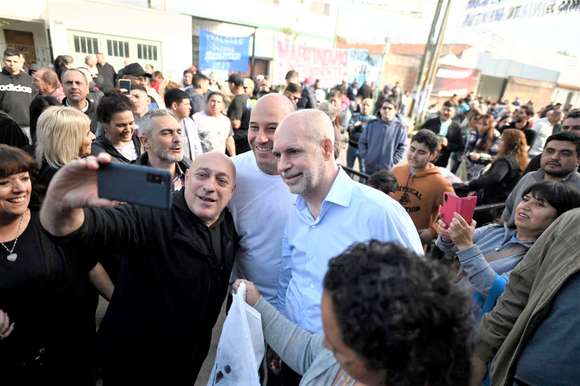 El larretismo profundiza críticas a Bullrich por su plan económico y suma respaldos de la UCR