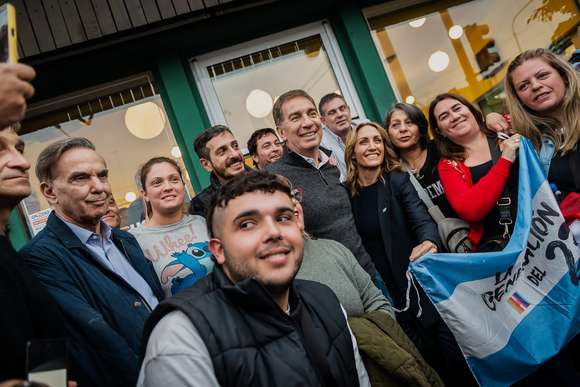 Santilli propone 15 mil policías más en la calle y reconocimiento facial para bajar el delito