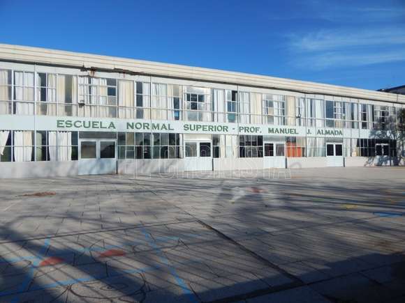 Por pérdida de gas, se accionó protocolo y evacuación de estudiantes de la Escuela Normal