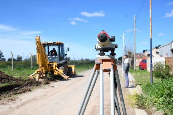 Comenzó la primera etapa de la pavimentación en el barrio 30 de Mayo