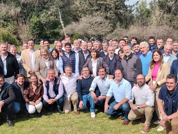 Juntos se muestra unido: Bullrich y Grindetti reunieron a los 135 postulantes a las intendencias