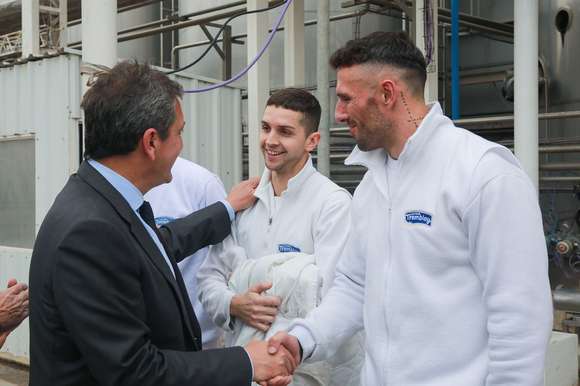 El Gobierno suspende las retenciones lácteas por 90 días