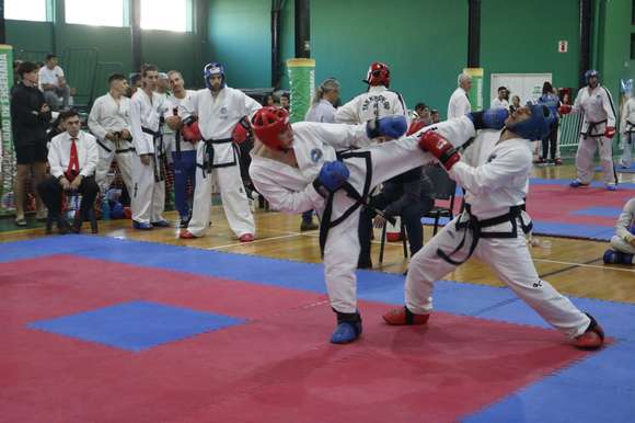 Taekwondistas de Chascomús se destacaron en el VI Torneo Regional de Ensenada