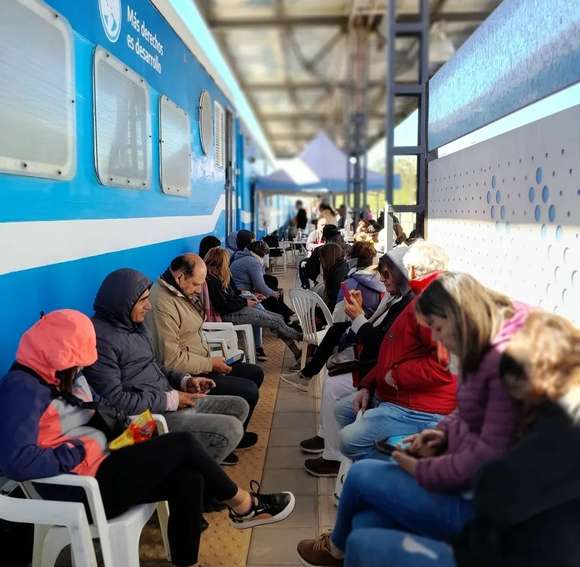 Salud y prestaciones sociales: El tren Sanitario permanecerá en Chascomús hasta este jueves