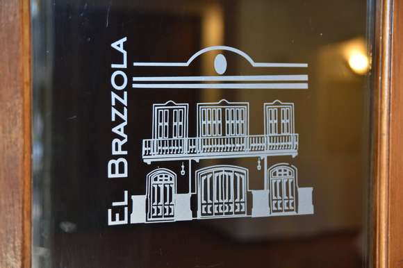 Teatro Brazzola: Se presentará el Lago de los cisnes del grupo edad contemporánea