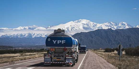 Por Vaca Muerta, YPF mejoró la producción y su rentabilidad