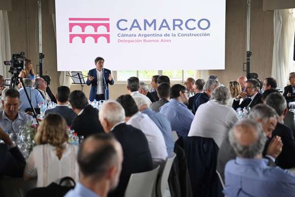 Kicillof: “Necesitamos dar la discusión sobre los recursos que le corresponden a la provincia porque hay muchas obras para defender”