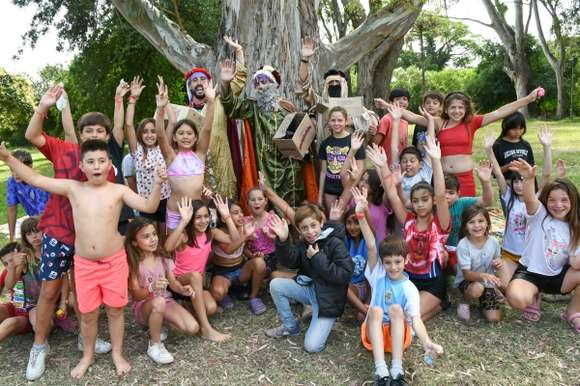 Javier Gastón: “sostener la escuela de verano es una decisión política”