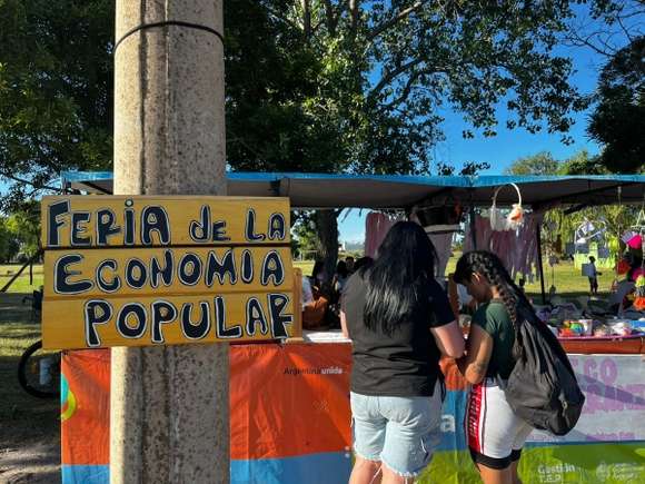 Ferias autogestivas todos los domingos en el parque de la Esperanza