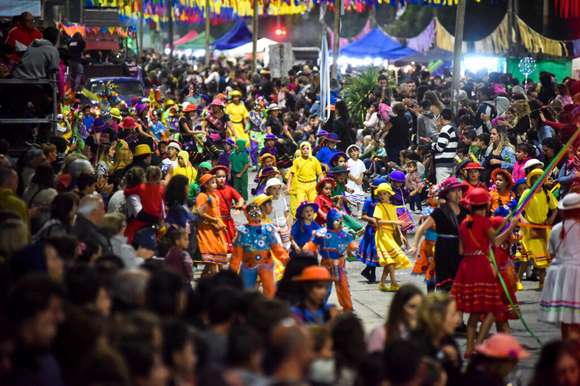 Comienza el carnaval infantil de Chascomús: cuatro noches de diversión