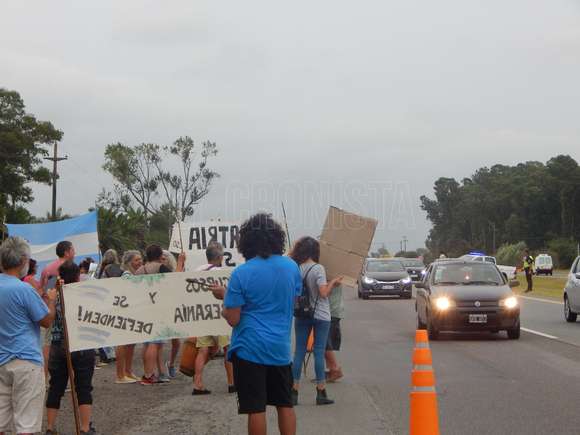 La asamblea “Chascomús en lucha” manifestó en la vera de Ruta 2