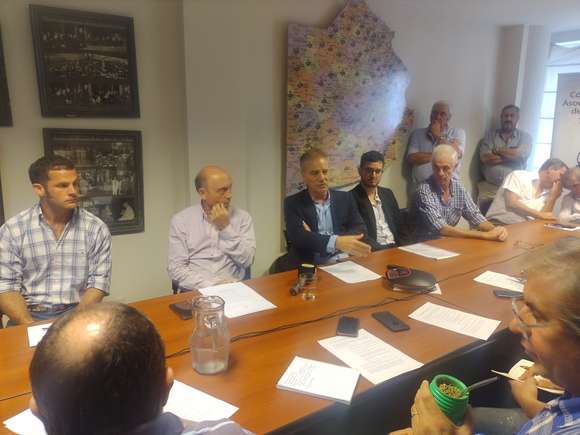 Denuncian a las empresas exportadoras ante la Comisión Nacional de la Competencia: No habría competencia sino cartelización