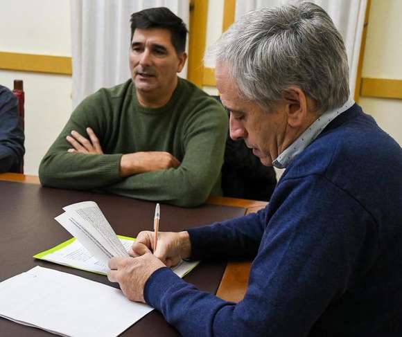 Se firmó el contrato con la empresa adjudicataria del parador Lamadrid