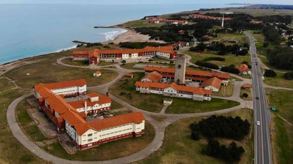 La Provincia acusa a Milei de “querer hacer un gran negociado” con el complejo turístico de Chapadmalal