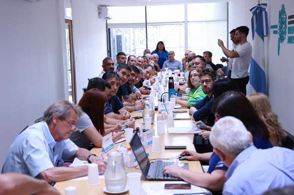Paritarias: Provincia postergó la reunión con estatales, pero sí recibe a docentes y judiciales